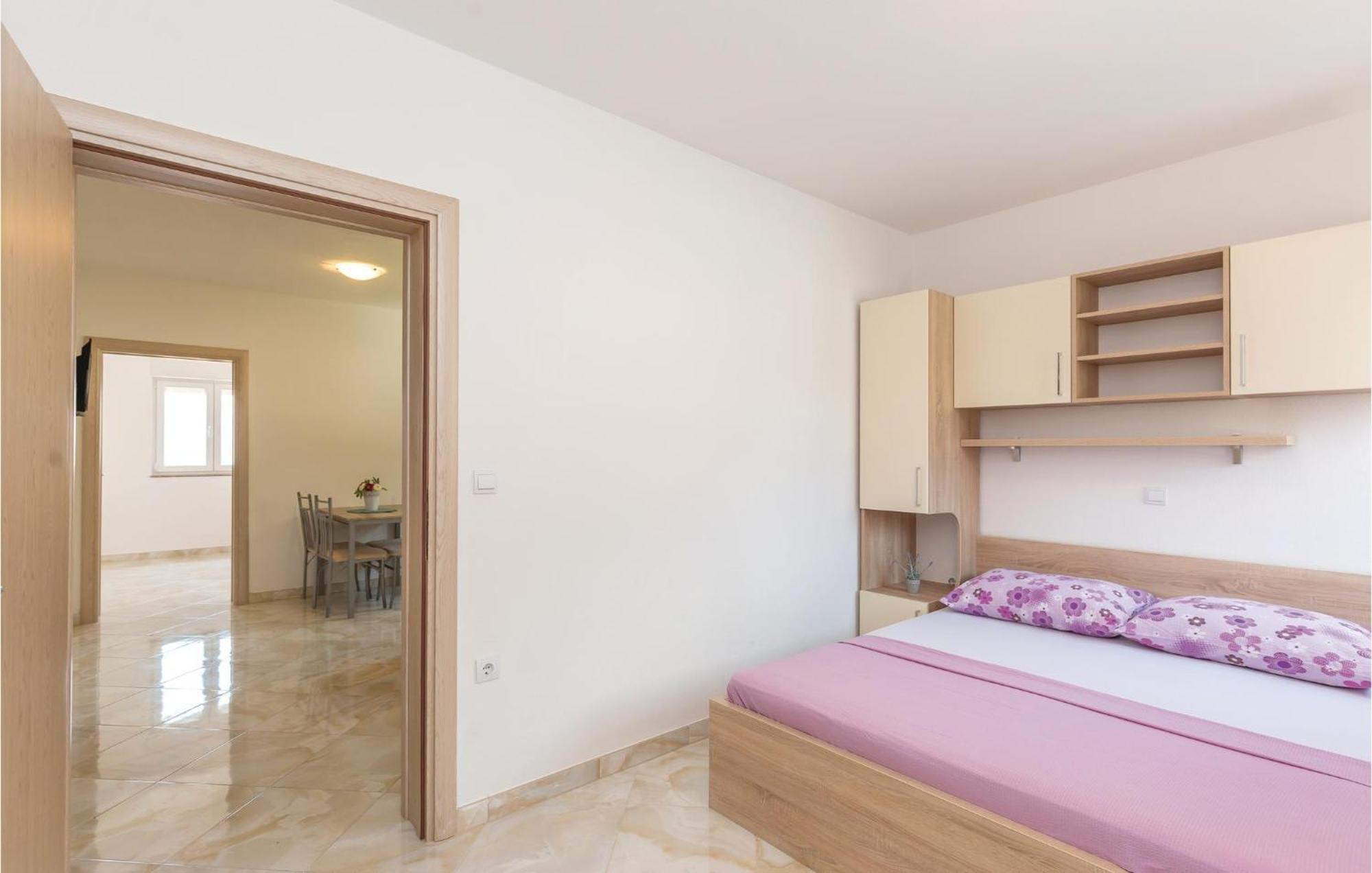 Awesome Apartment In Krvavica With Kitchen エクステリア 写真
