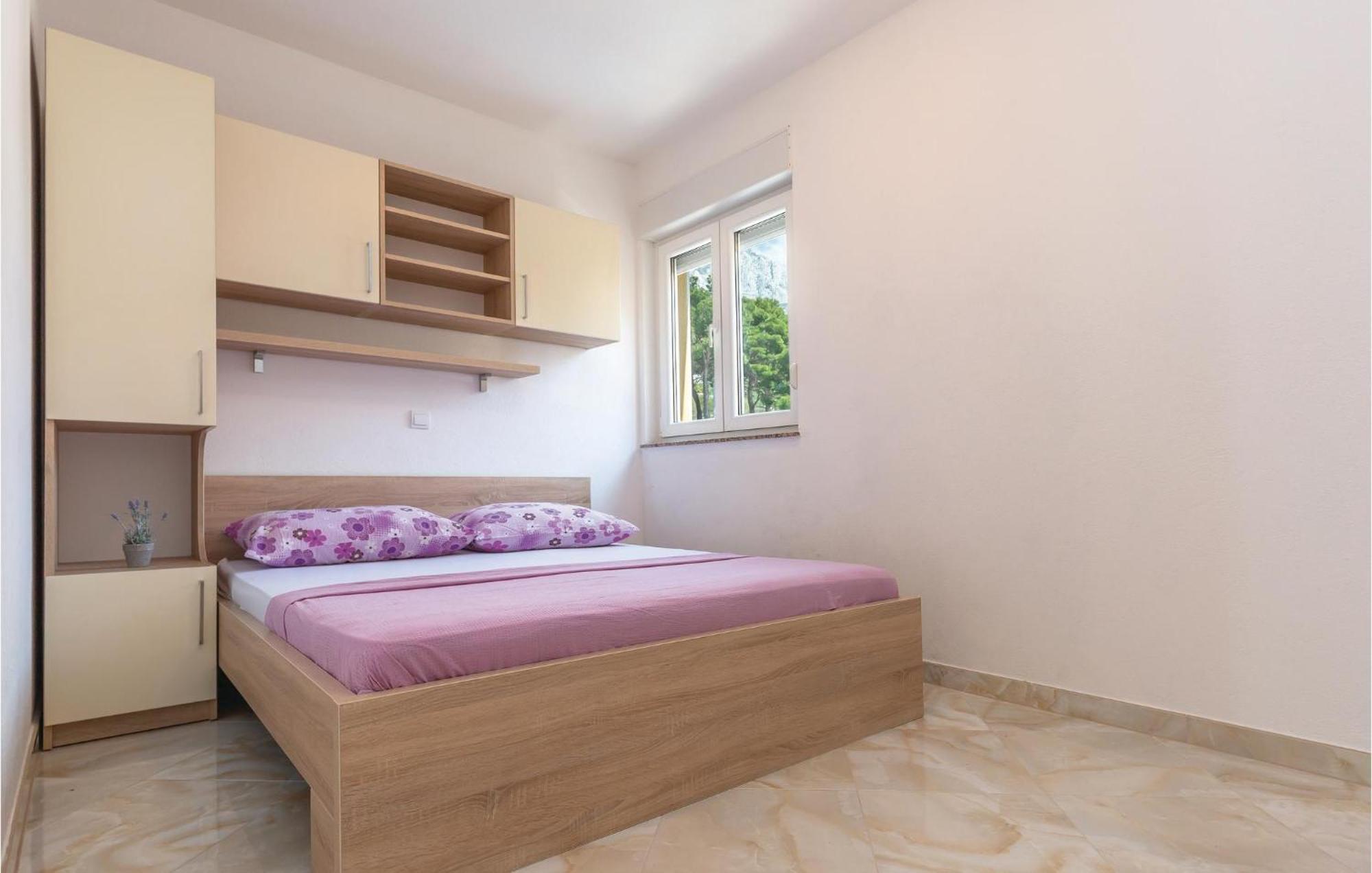 Awesome Apartment In Krvavica With Kitchen エクステリア 写真